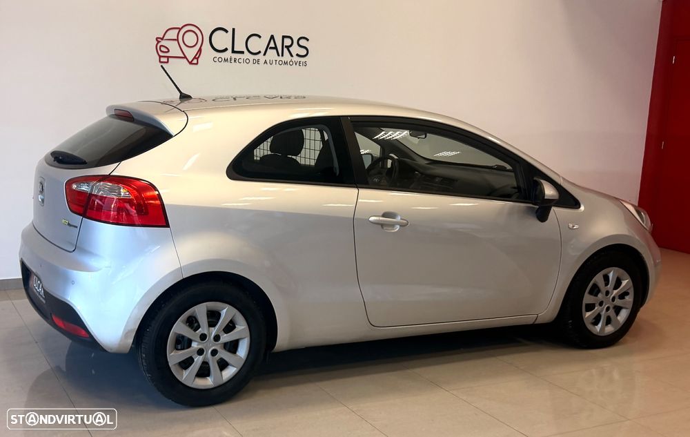 Kia RIO 1.1 CRDI - 4