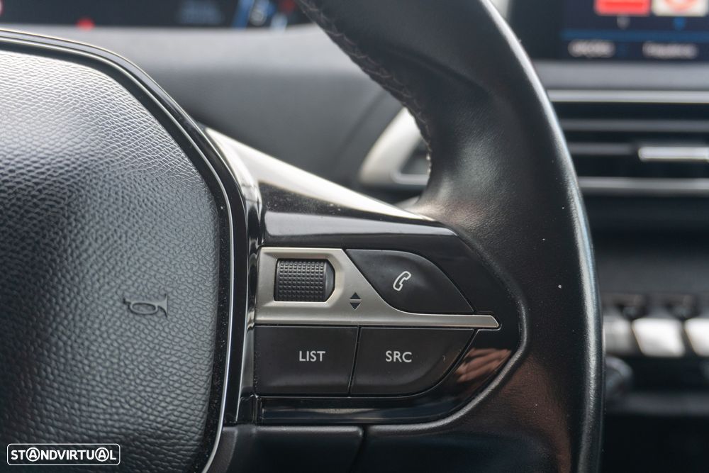 Peugeot 3008 PureTech 130 Stop & Start GPF Allure - 19