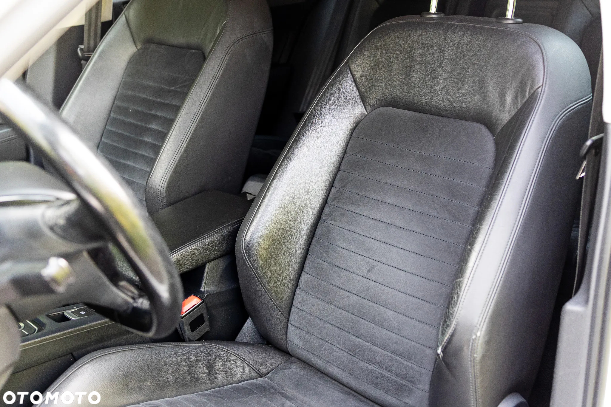 Volkswagen Passat - 13