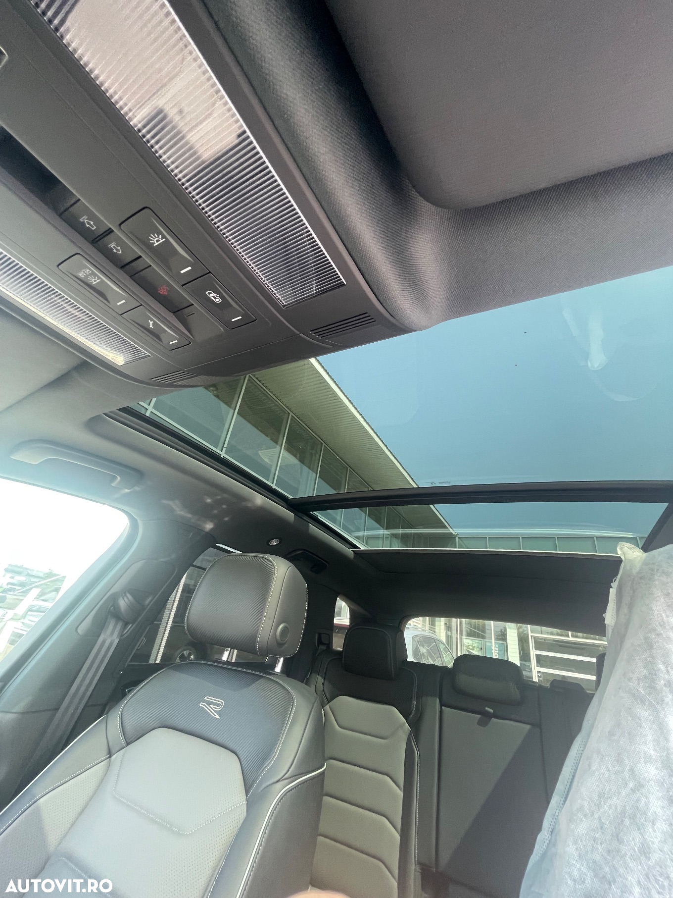 Volkswagen Touareg V6 TDI R-Style - 23