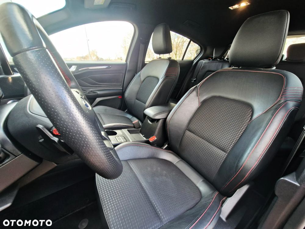 Ford Focus 1.5 EcoBoost ST-Line - 30