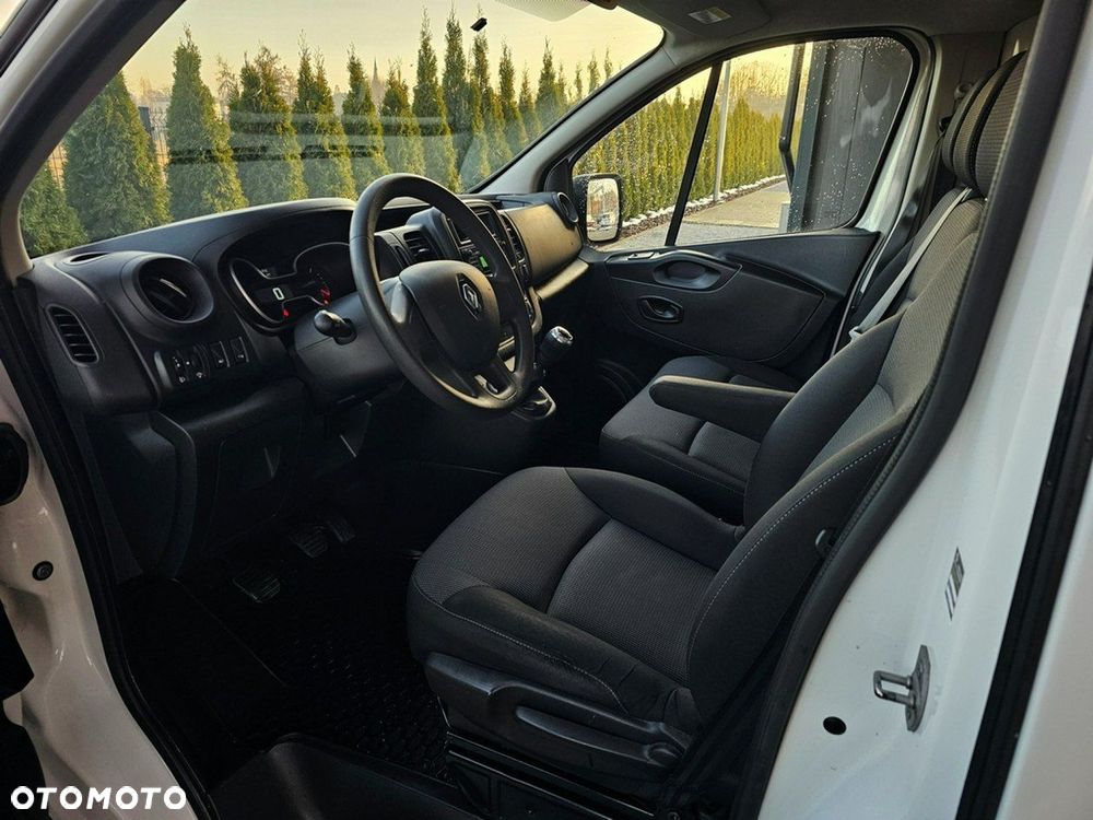 Renault Trafic - 10