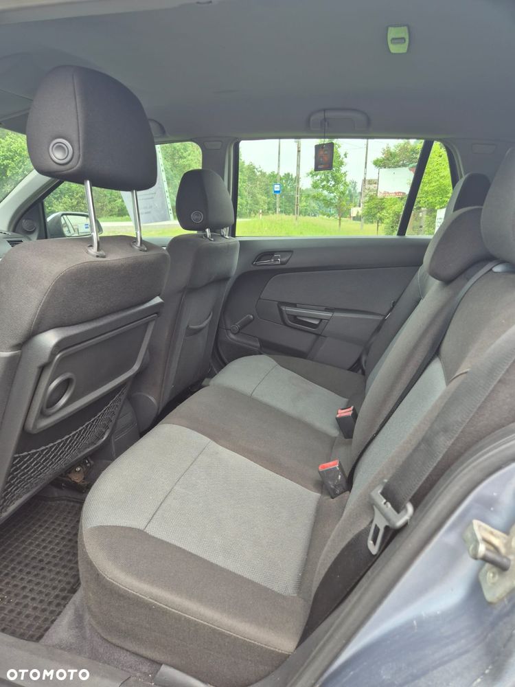 Opel Astra 1.7 CDTI - 13