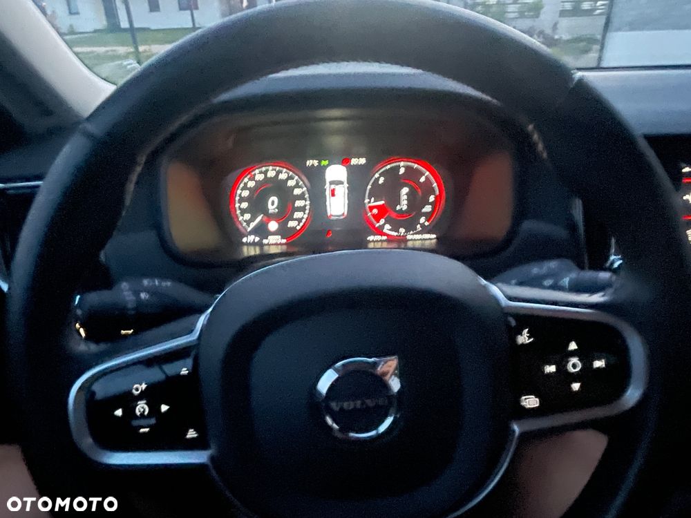 Volvo V90 Cross Country D5 AWD Geartronic Pro - 12