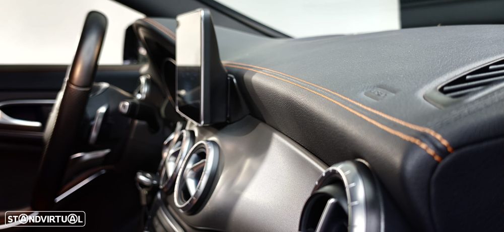 Mercedes-Benz CLA 220 (CDI) d 7G-DCT Orange Art Edition - 47