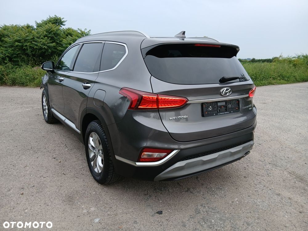 Hyundai Santa Fe - 1
