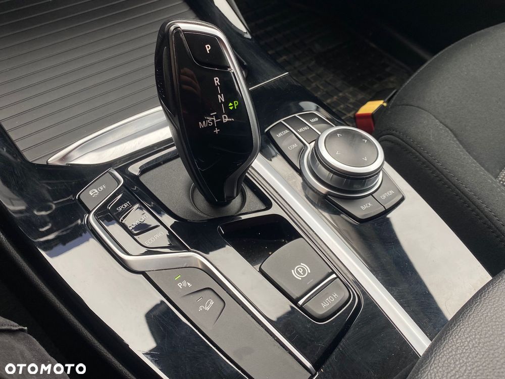 BMW X3 xDrive20i Advantage - 20