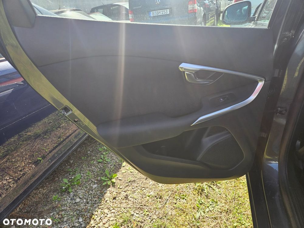 Volvo V40 T2 - 19