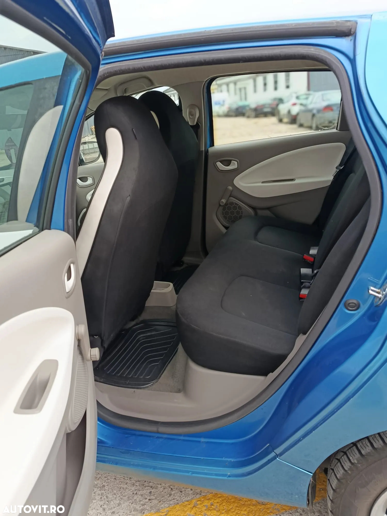 Renault ZOE - 6