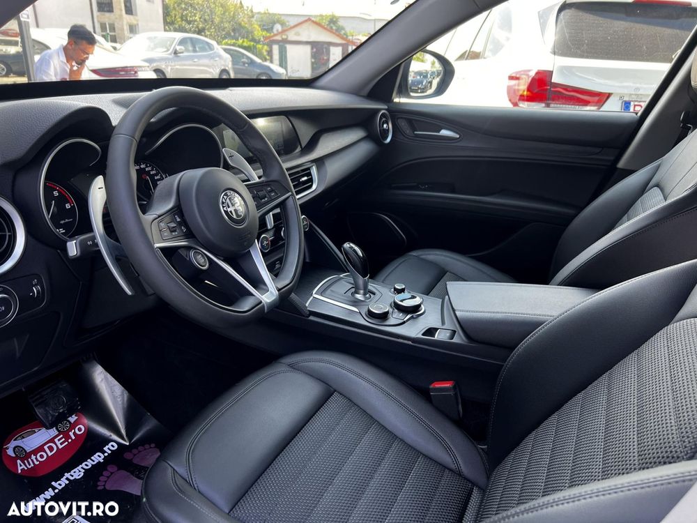 Alfa Romeo Stelvio - 5