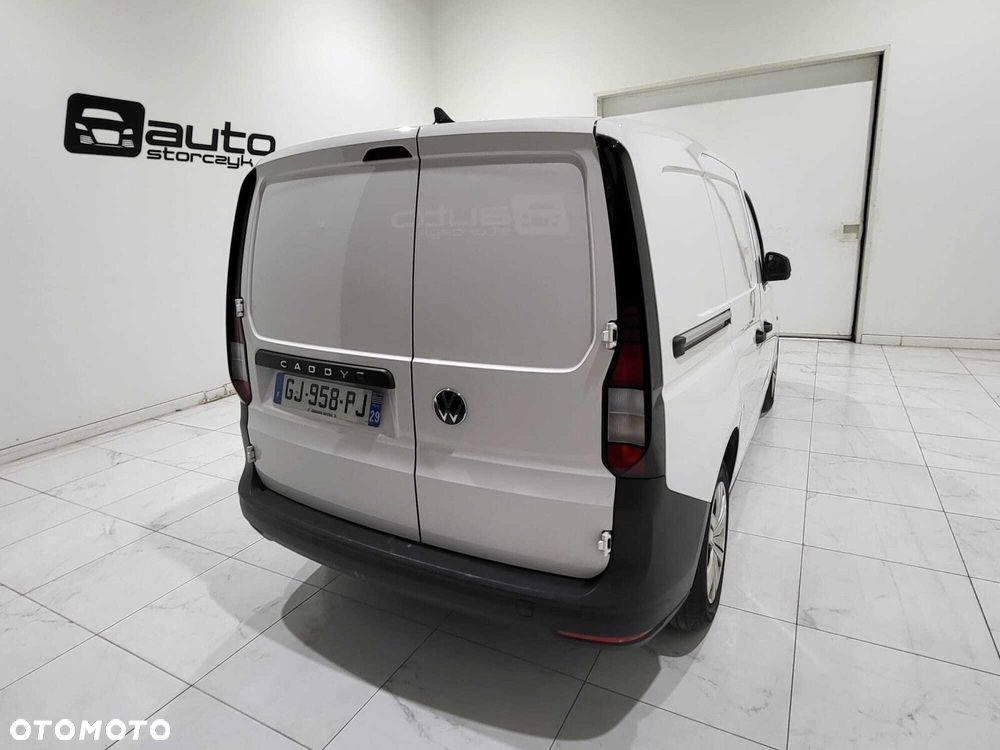 Volkswagen Caddy - 10