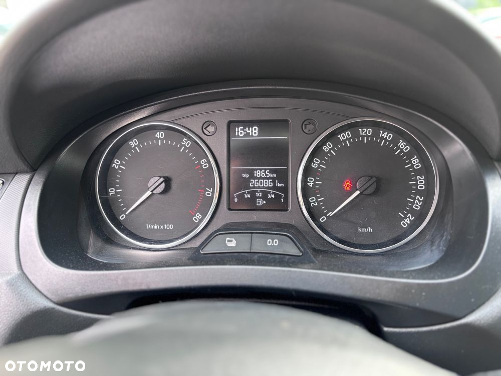 Skoda RAPID - 13