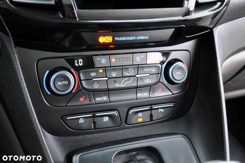 Ford Tourneo Connect 1.5 TDCi Start-Stop Titanium - 34