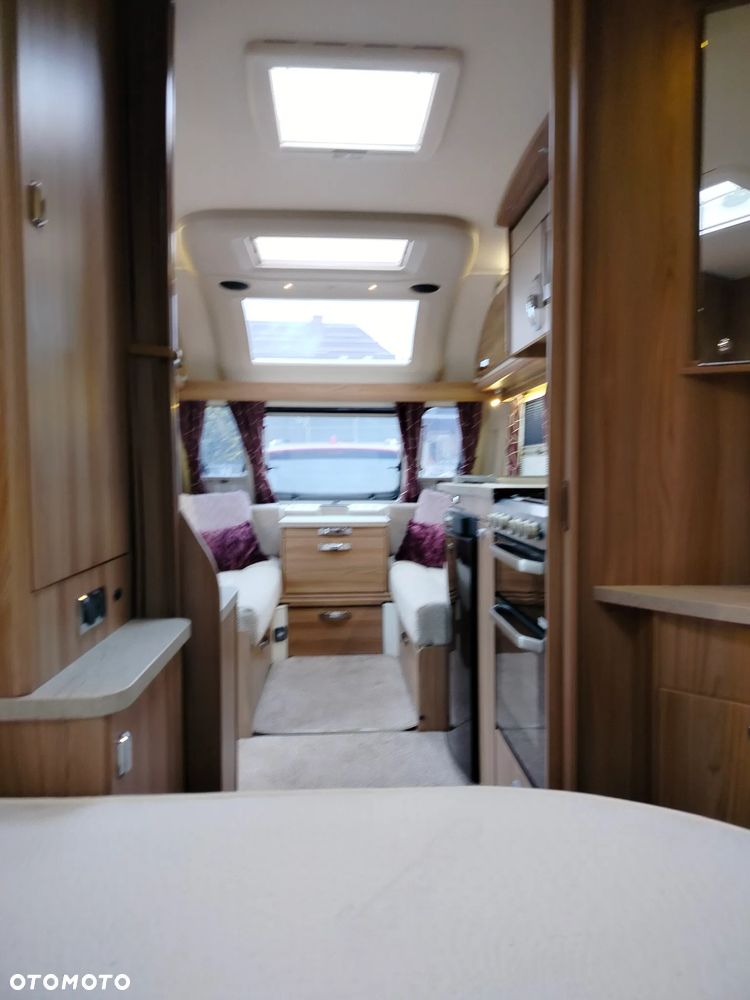 SWIFT Challenger 580 - 33