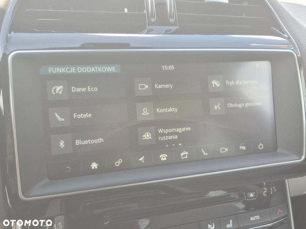 Jaguar XE 2.0 T Pure - 17