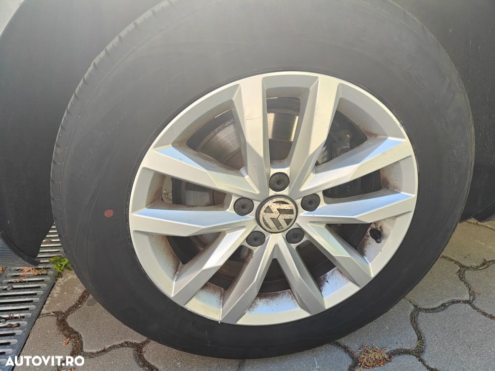 Volkswagen Passat 2.0 TDI 4Motion Comfortline - 14