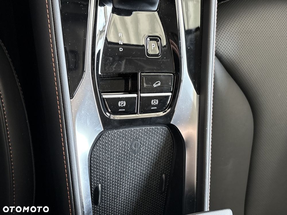 MG HS 1.5T HEV+ Exclusive - 19