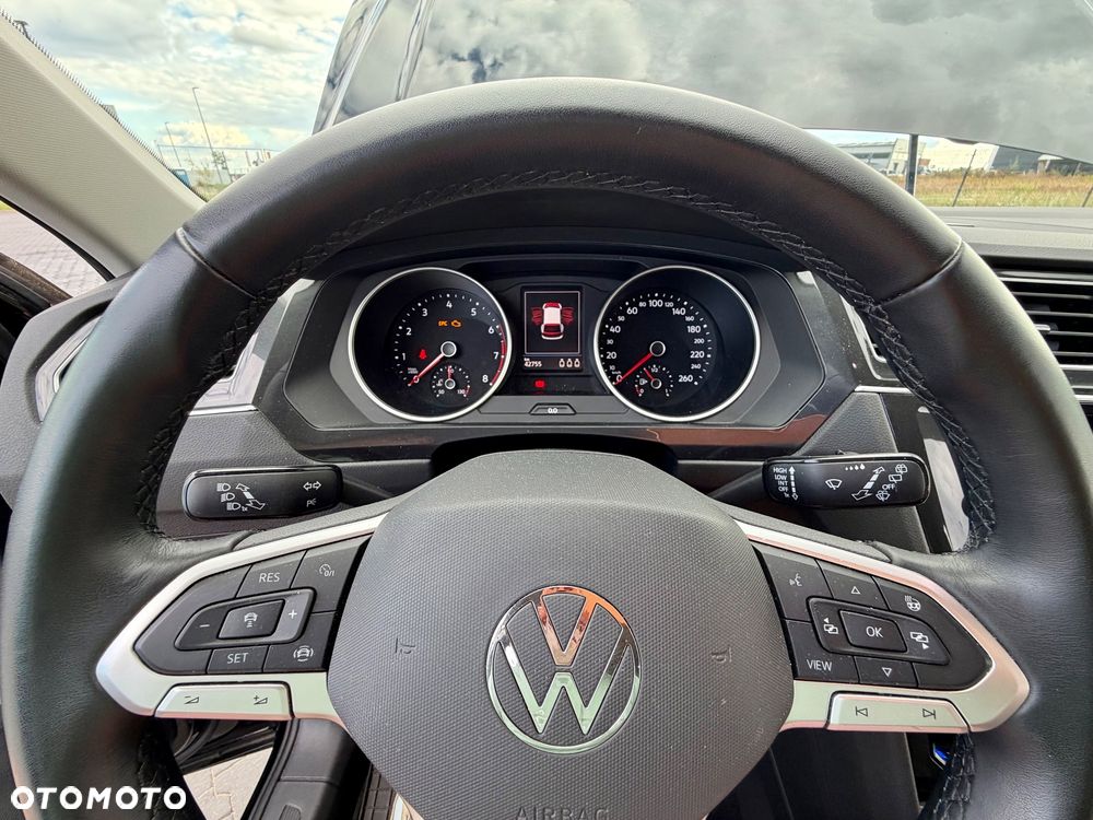 Volkswagen Tiguan - 29
