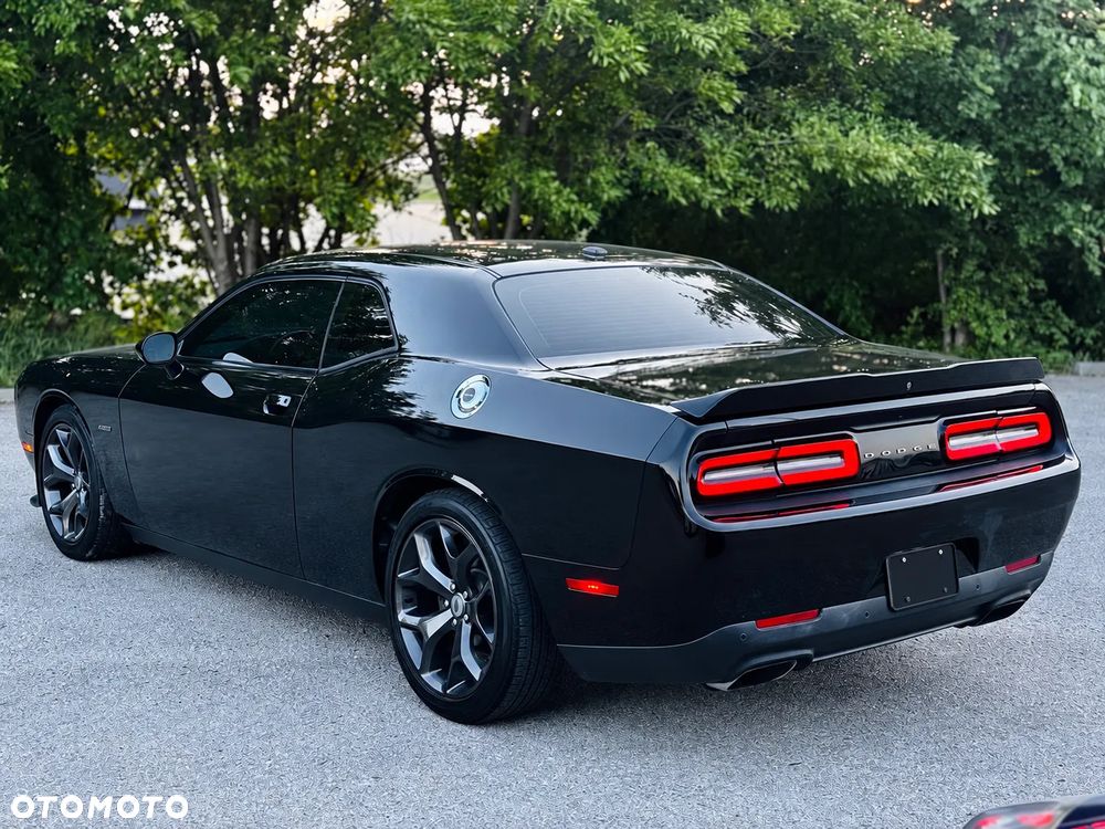 Dodge Challenger 5.7 R/T - 6