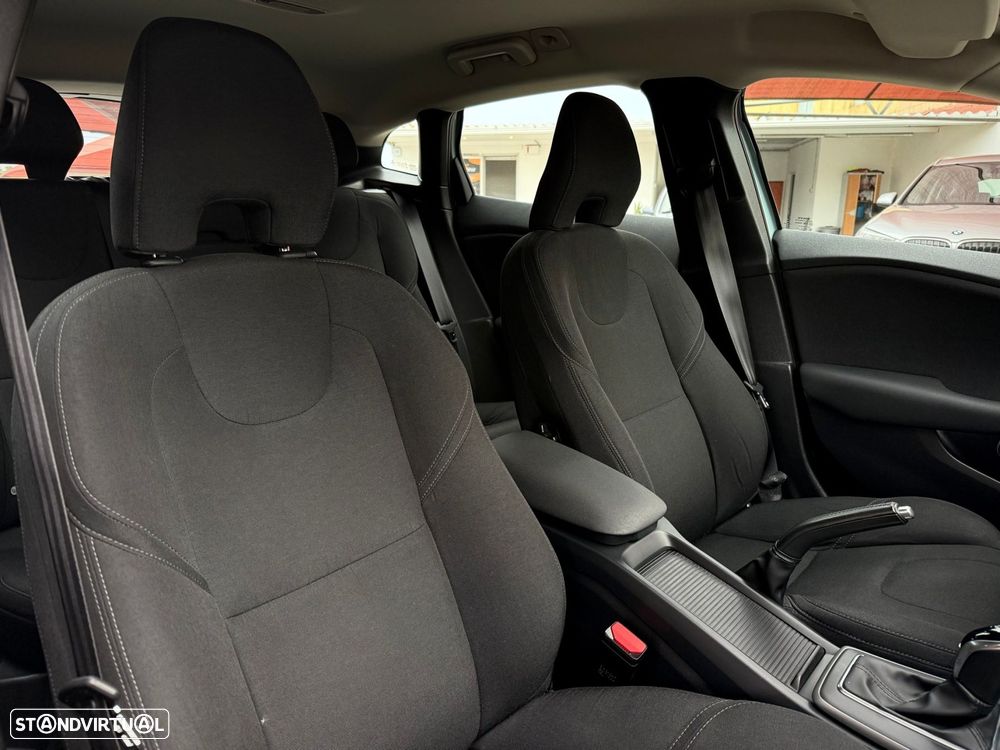 Volvo V40 1.5 T3 Sport Edition Geartronic - 9