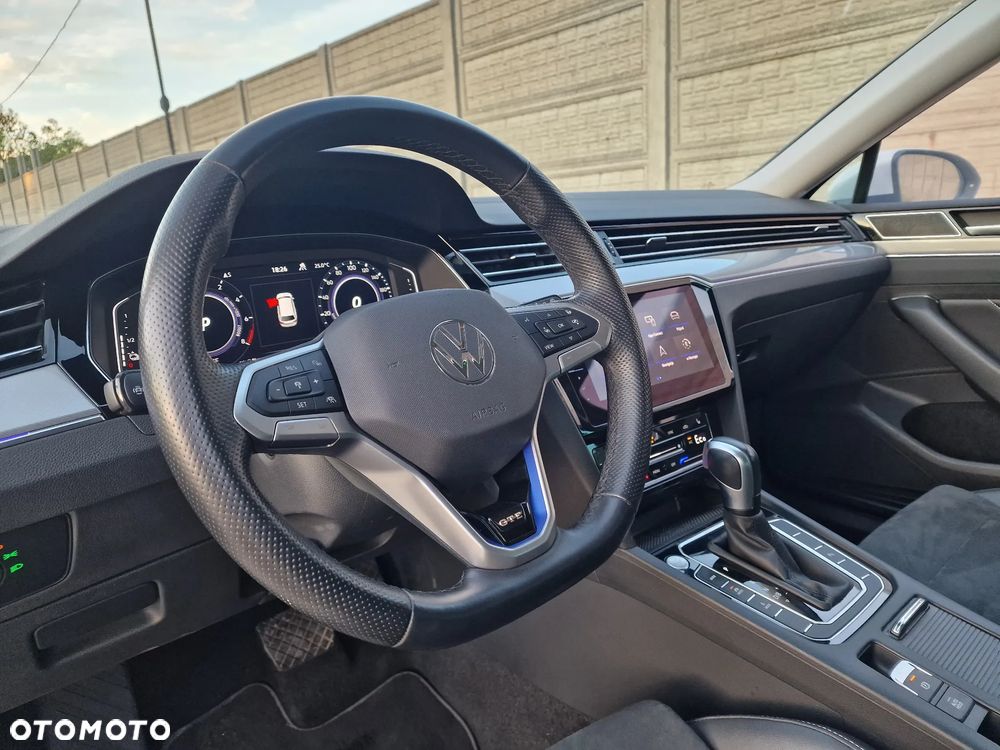 Volkswagen Passat Variant 1.4 TSI Plug-In-Hybrid DSG GTE - 8
