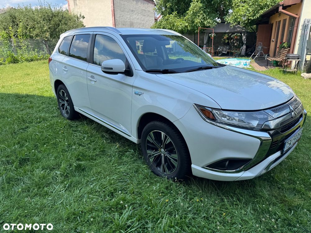 Mitsubishi Outlander - 5