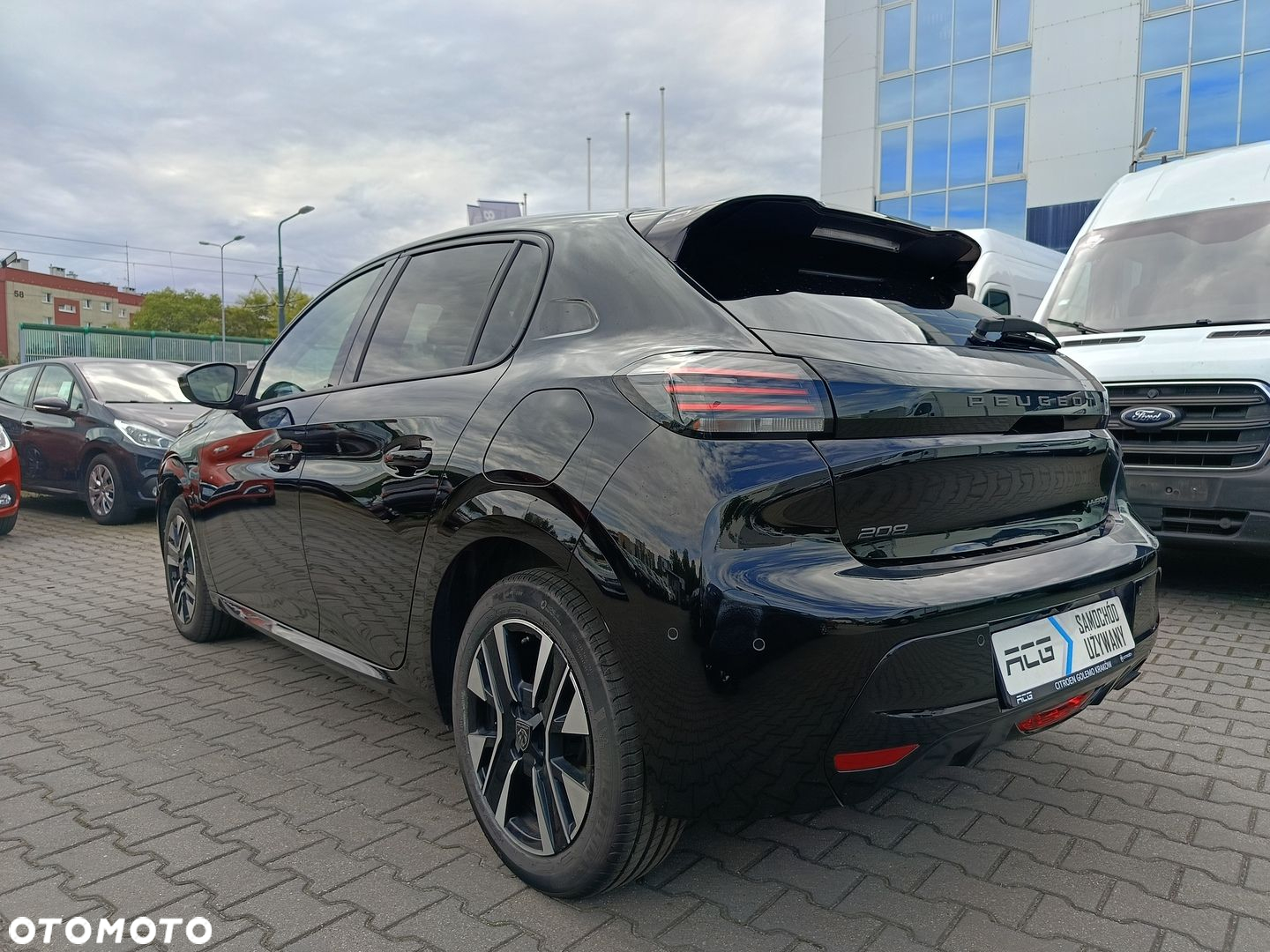 Peugeot 208 1.2 mHEV Allure - 4
