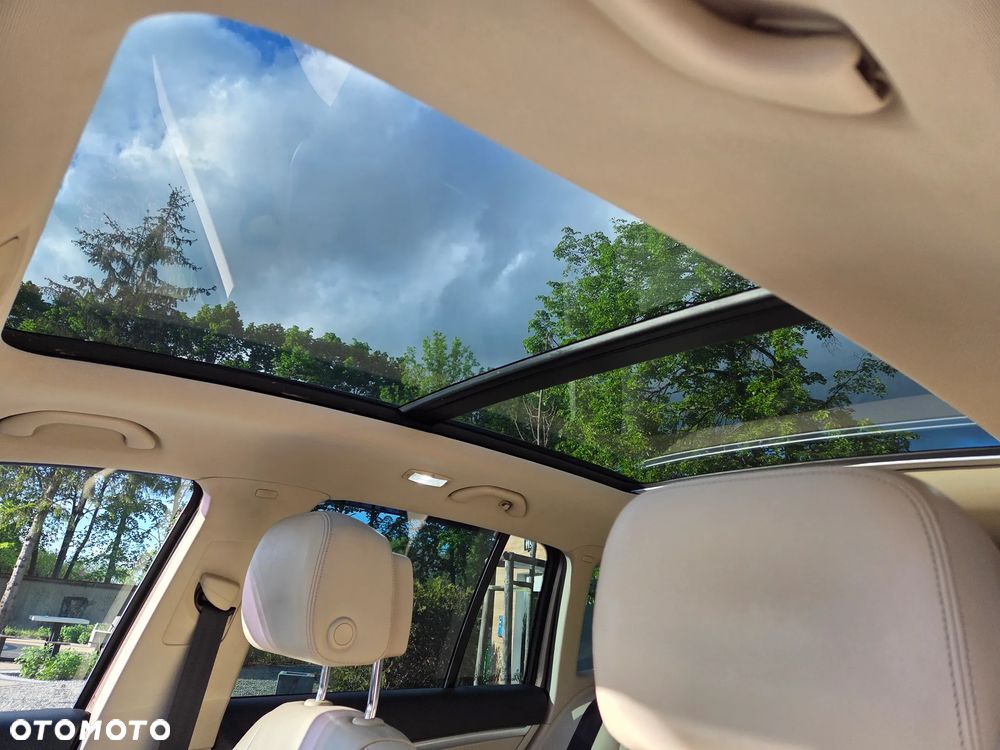 Volkswagen Tiguan 2.0 TDI 4Mot Perfectline R-Style DSG - 10