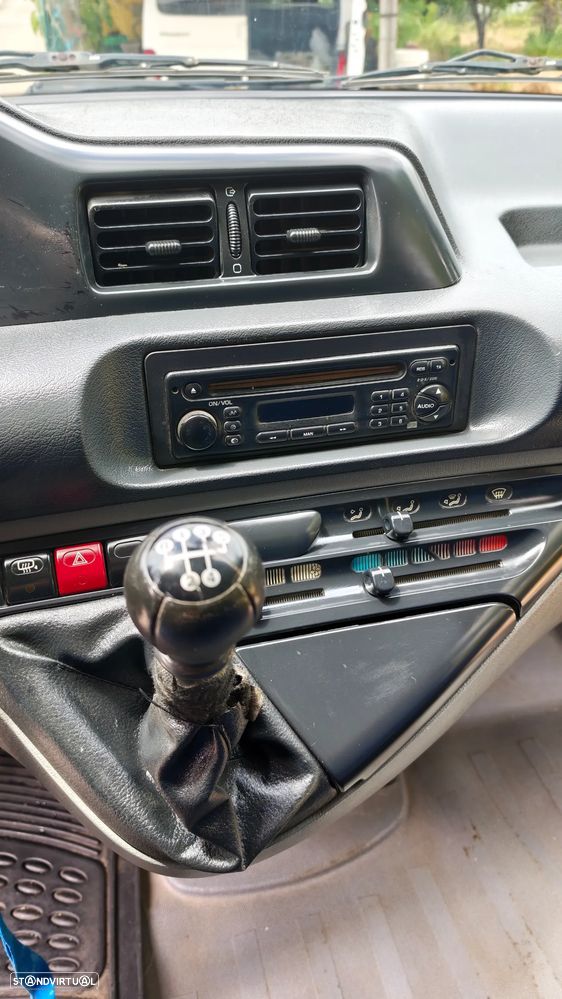 Peugeot Expert 2.0 HDI - 11