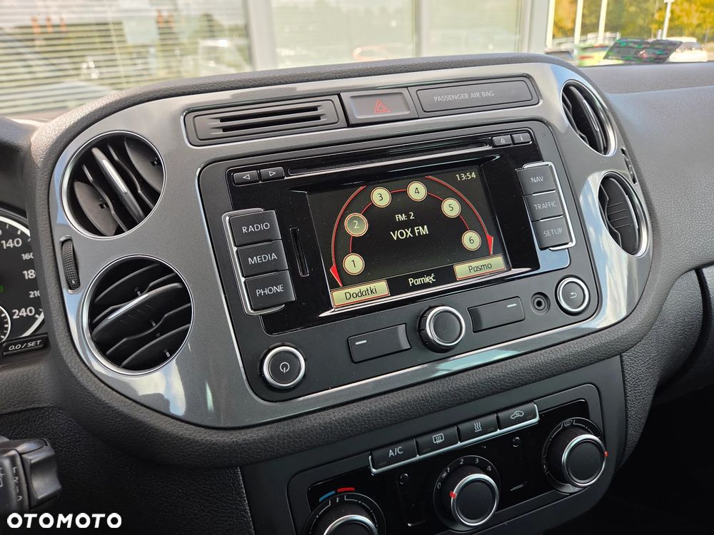 Volkswagen Tiguan 2.0 TDI DPF 4Motion BlueMotion Technology DSG Lounge Sport & Style - 21
