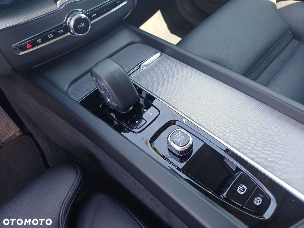 Volvo XC 60 - 16