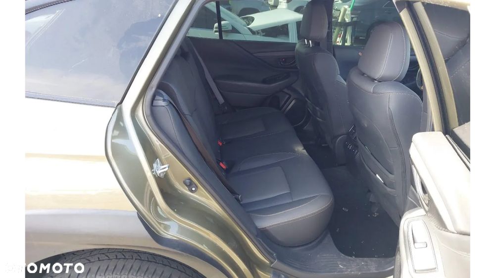 Subaru Outback - 12