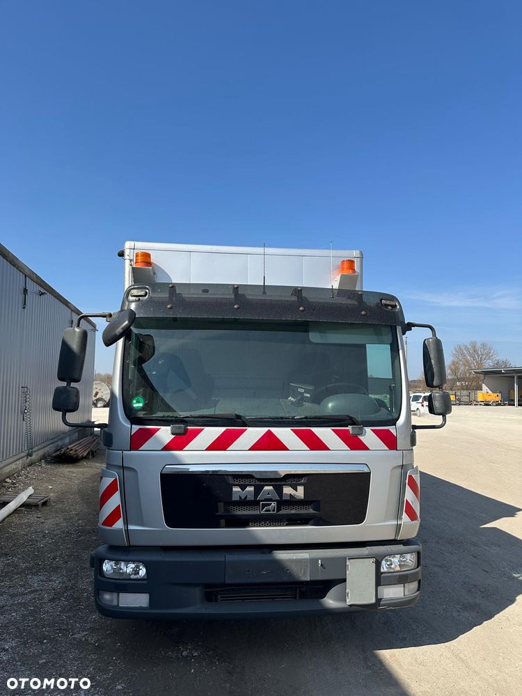MAN TGL 8.220 - 3
