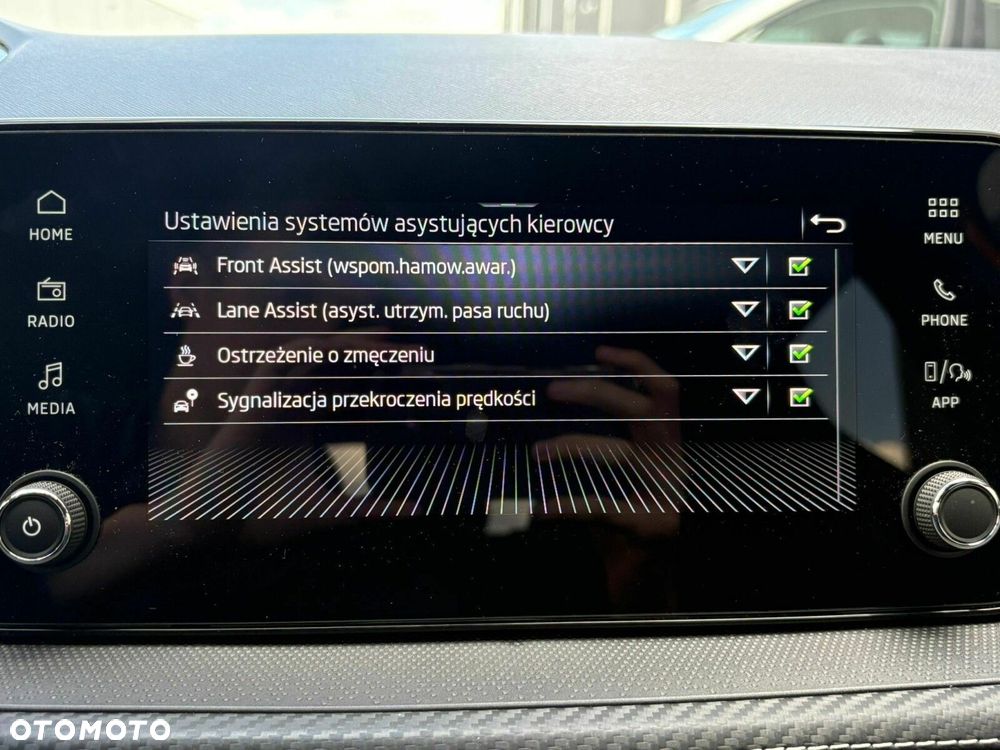 Skoda Fabia 1.5 TSI Monte Carlo DSG - 21
