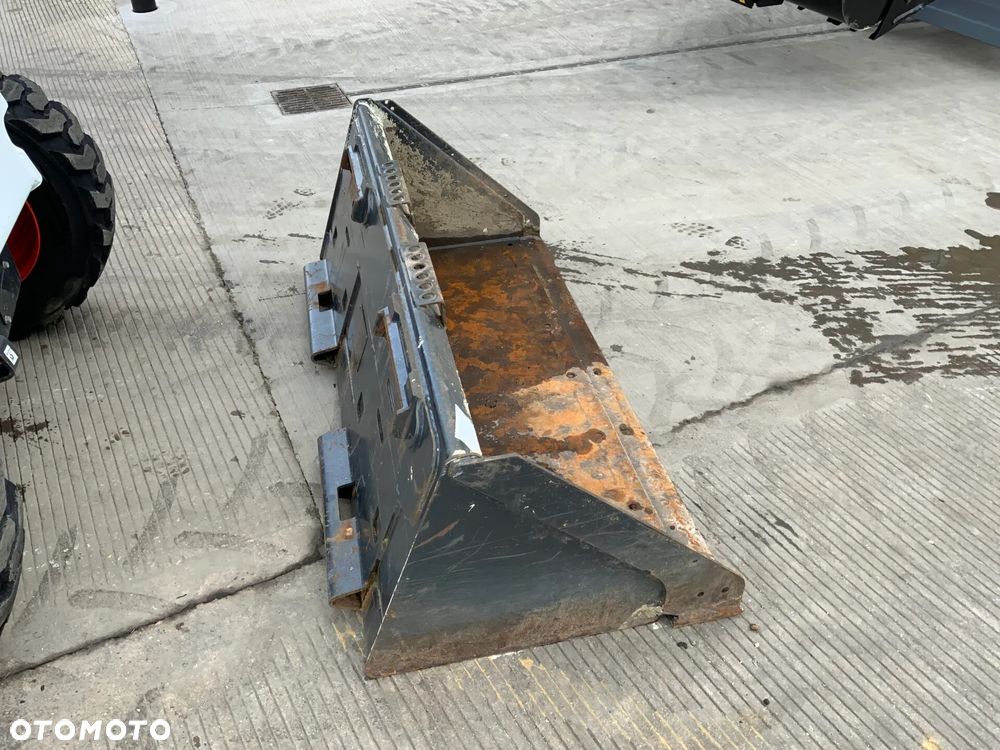 Bobcat Bobcat S450 ,Miniładowarka kołowa  , W komplecie z łyżką i widłami do palet - 9
