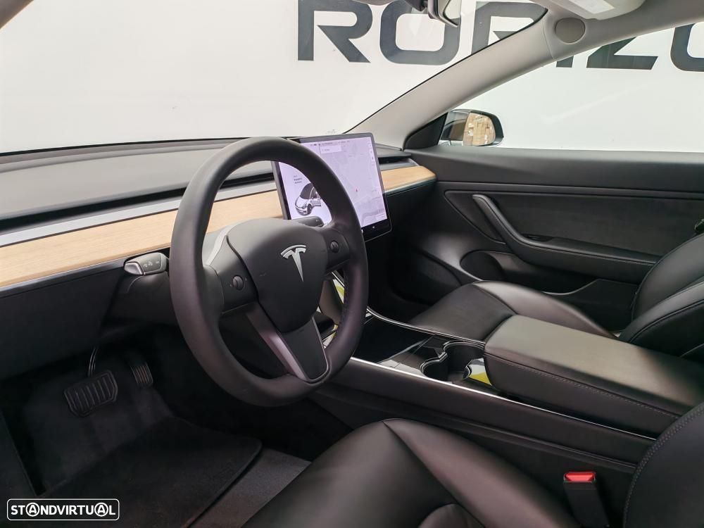 Tesla Model 3 Standard Range Plus RWD - 11