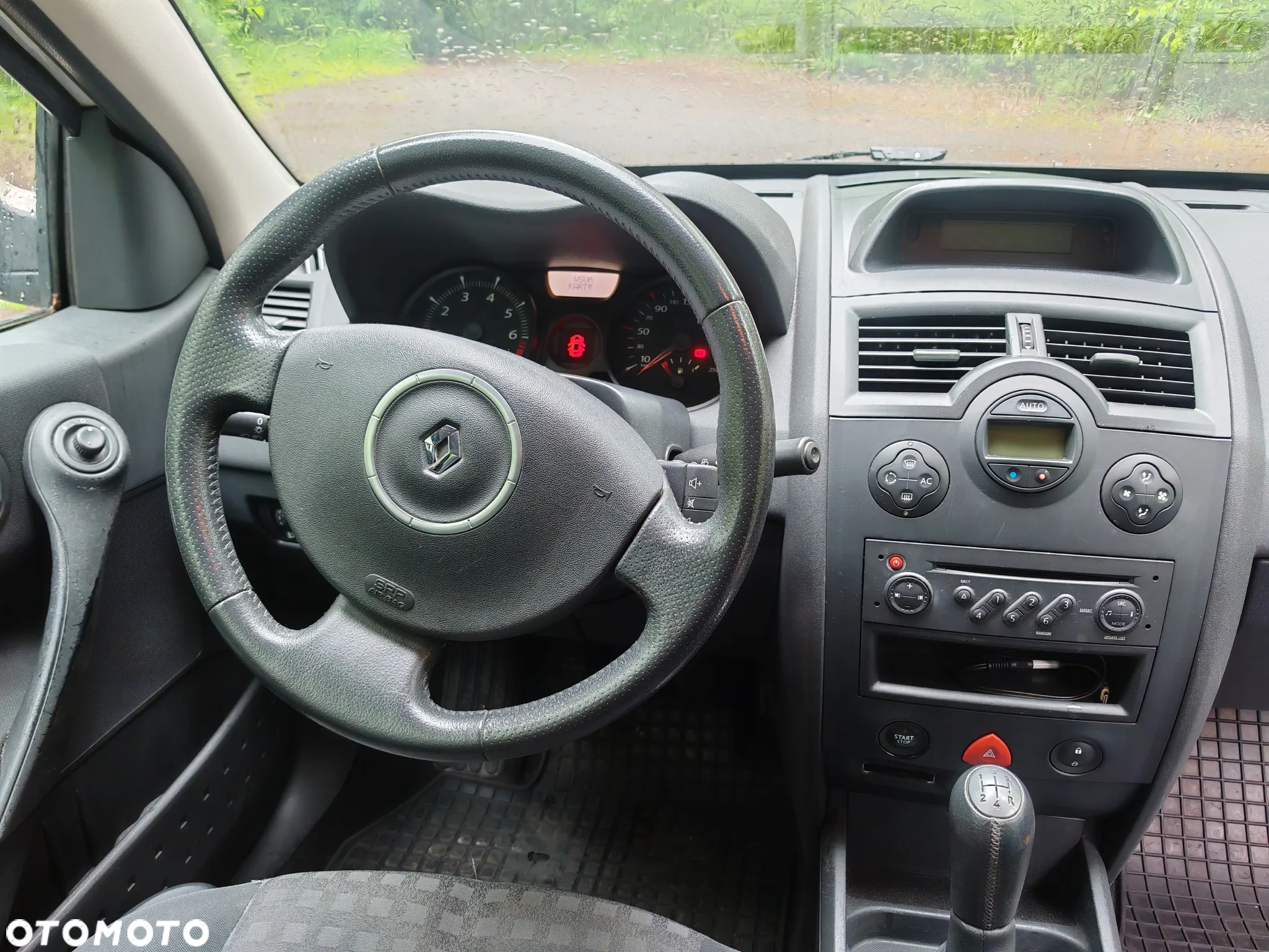 Renault Megane 1.6 Grandtour Privilege - 16