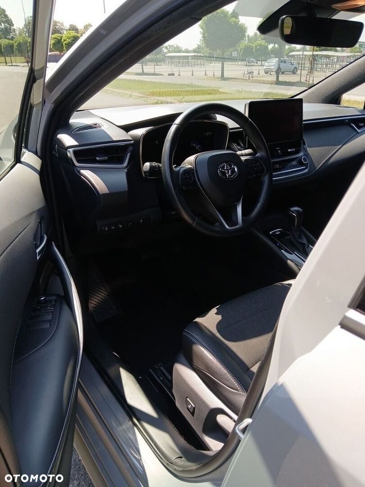 Toyota Corolla 2.0 Hybrid Comfort - 18
