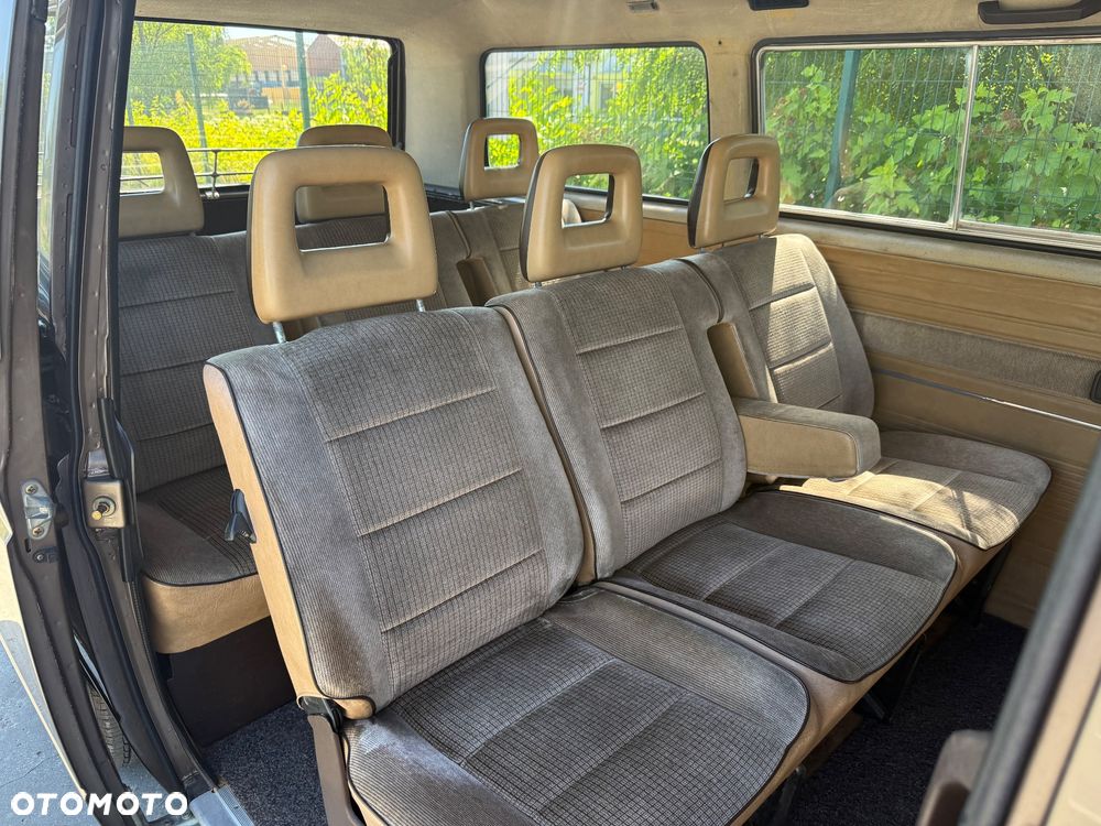Volkswagen Transporter Caravelle GL 255 592/Z24 - 16
