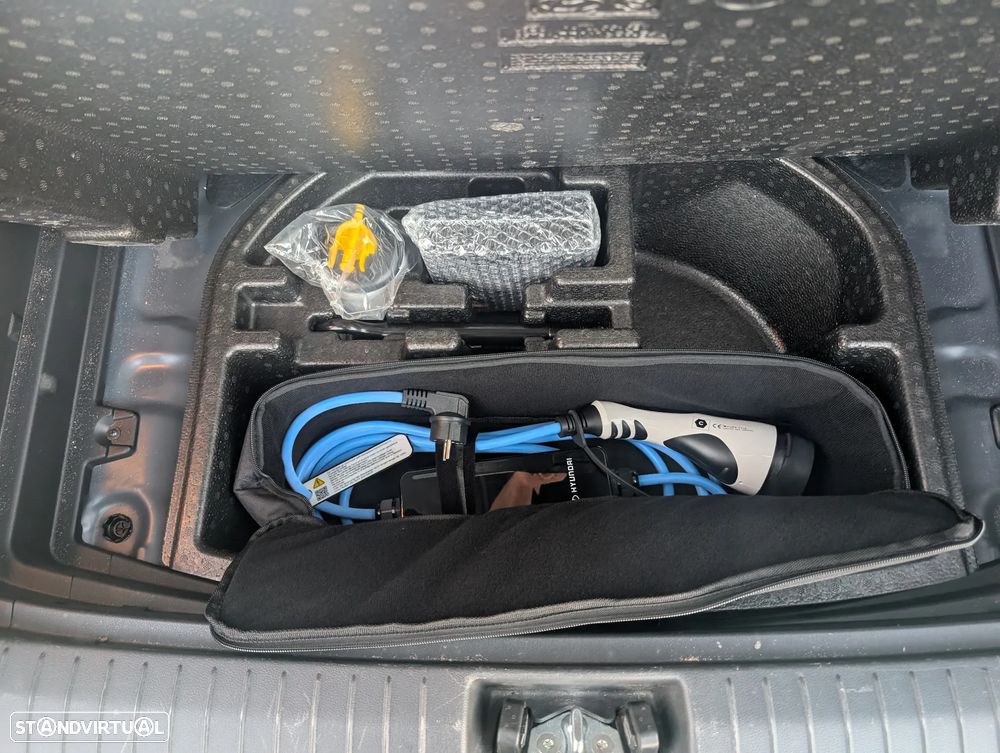Hyundai Kauai EV 64 kWh Premium+LED - 13