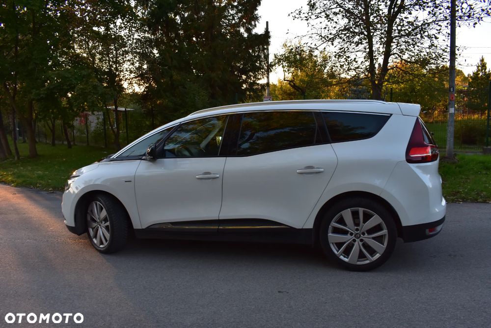 Renault Grand Scenic - 14