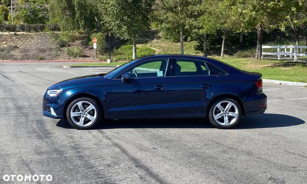 Audi A3 Limousine 40 TFSI Quattro Sport S tronic - 3