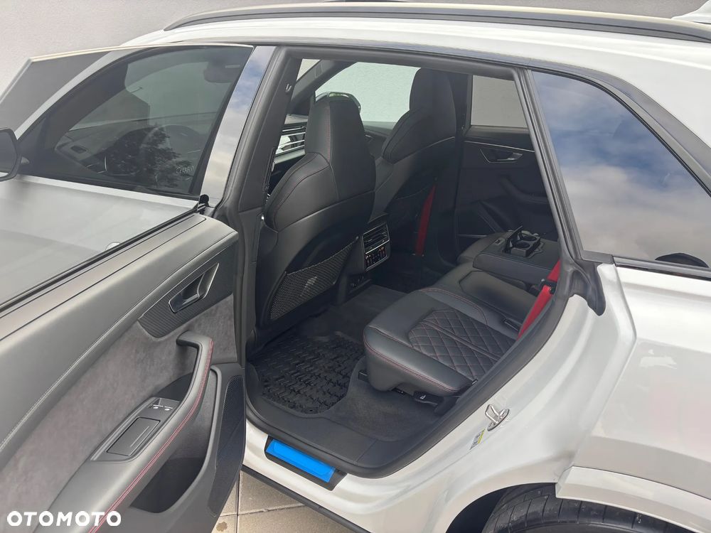 Audi Q8 - 9