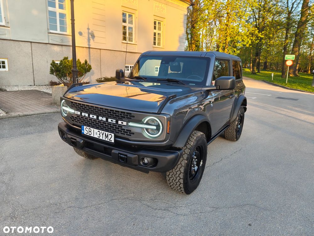 Ford Bronco - 17