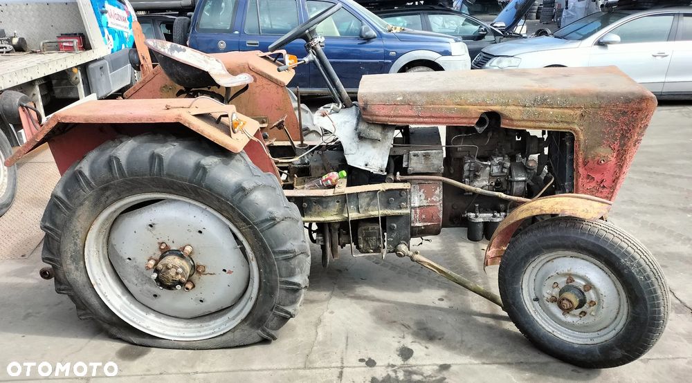CIĄGNIK TRAKTOR TRAKTOREK SAM SILNIK C325 C328 - 1