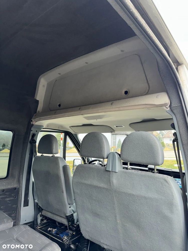 Ford Transit - 28