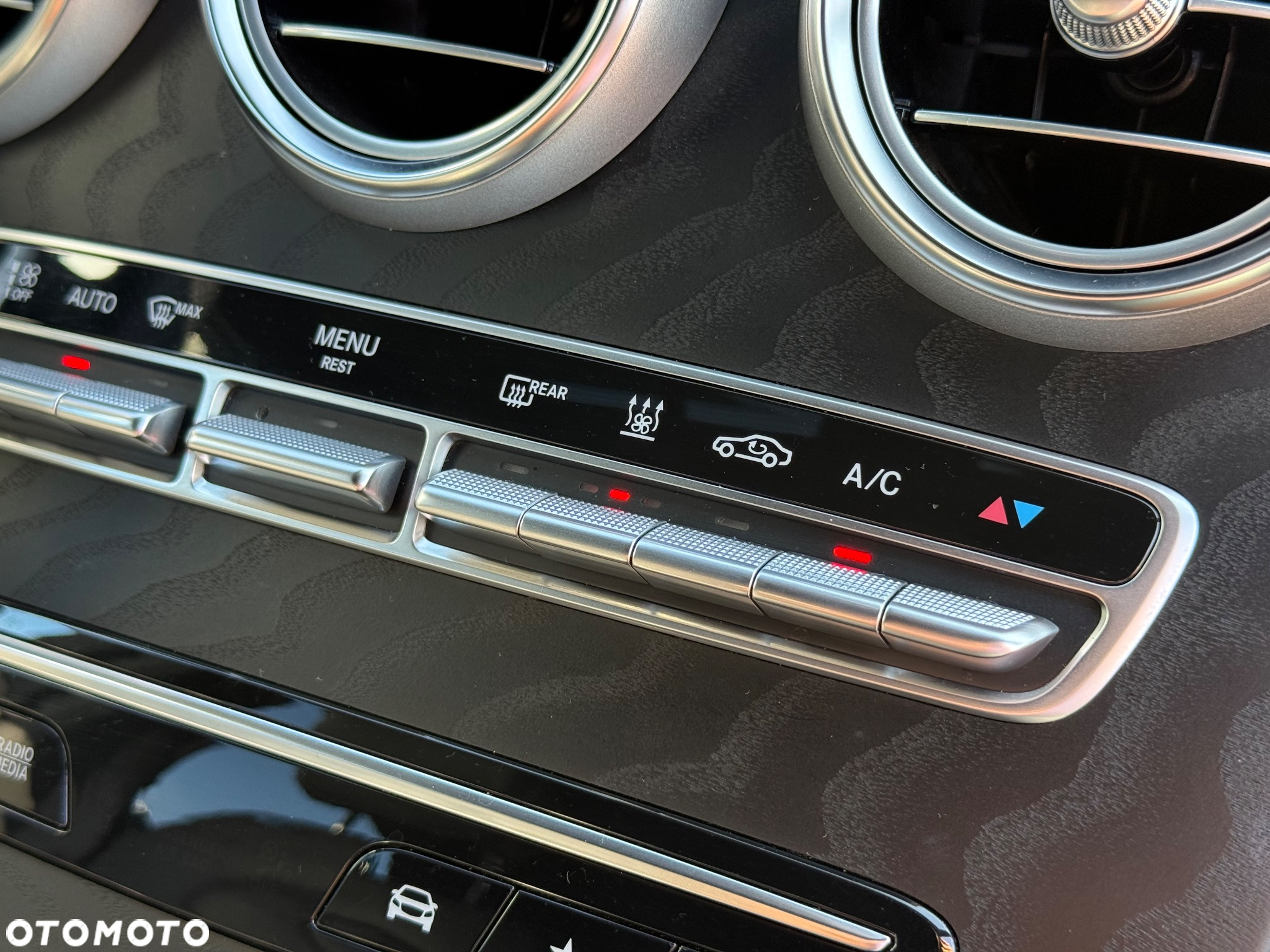 Mercedes-Benz GLC Coupe 300 de 4-Matic Business Edition - 21