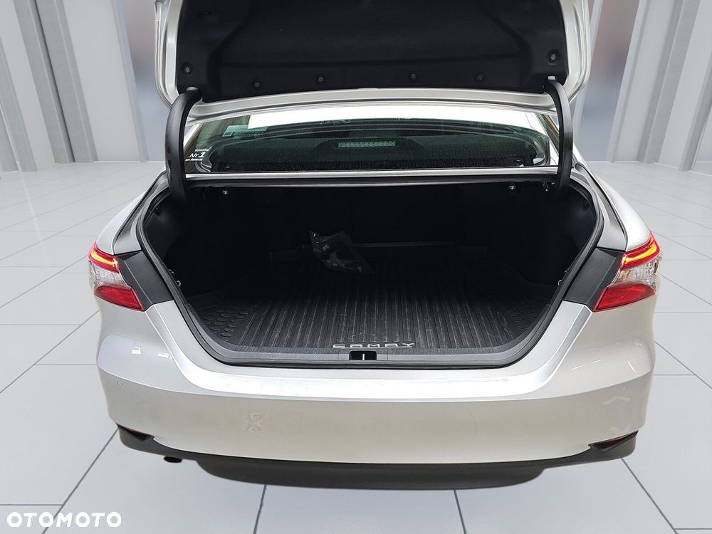 Toyota Camry 2.5 Hybrid Prestige CVT - 16