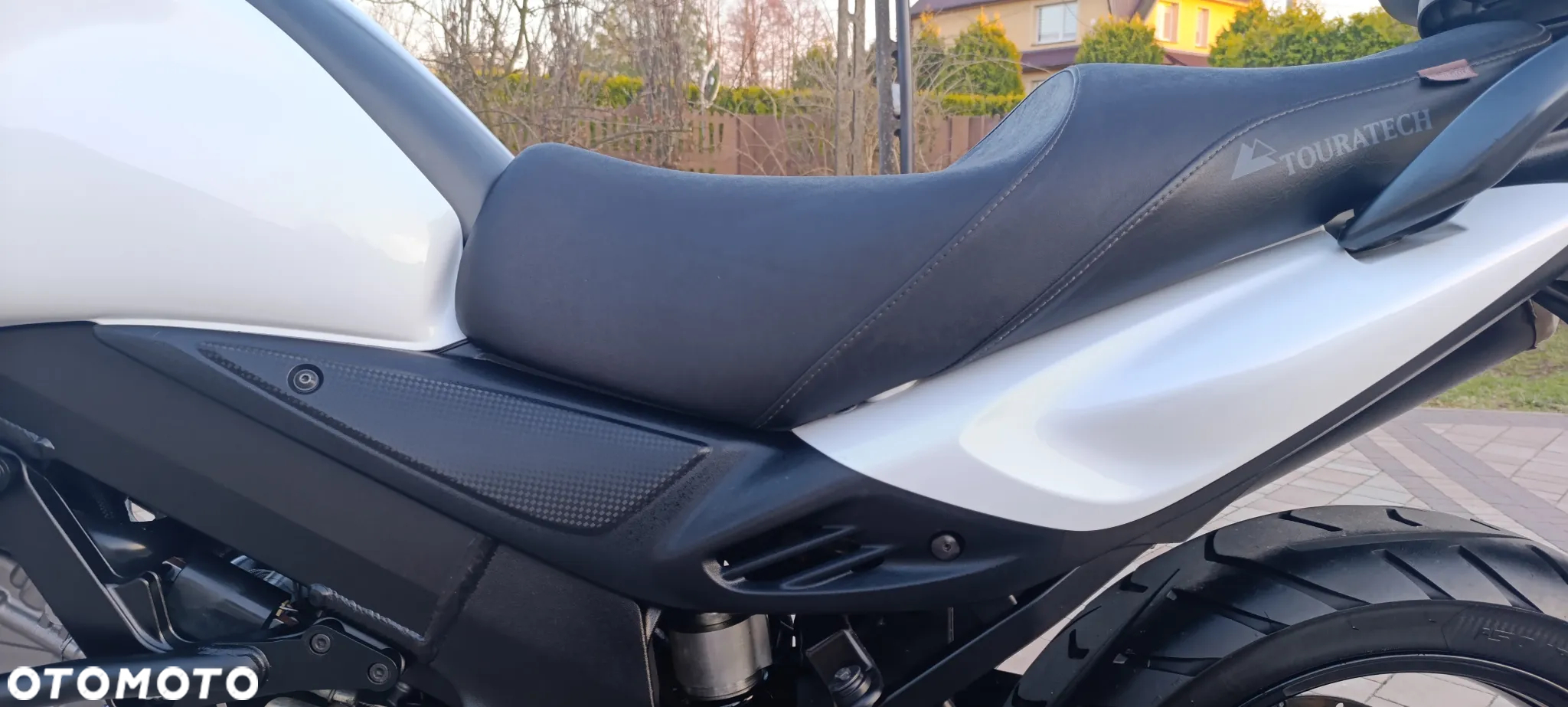 Suzuki V-STROM - 37