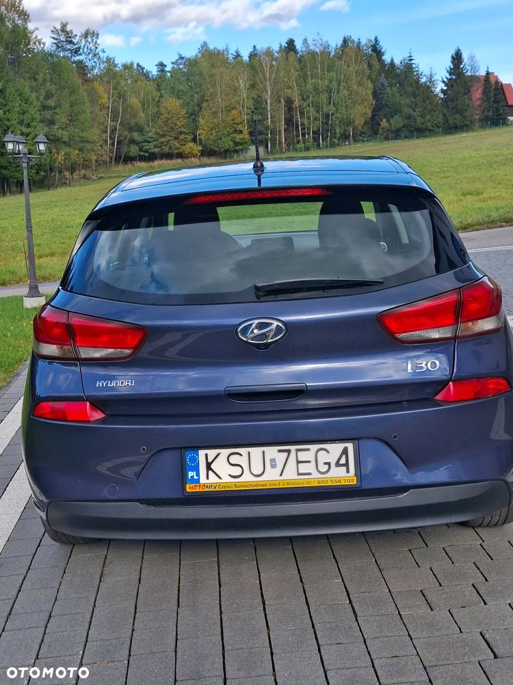 Hyundai i30 1.4 Base - 17